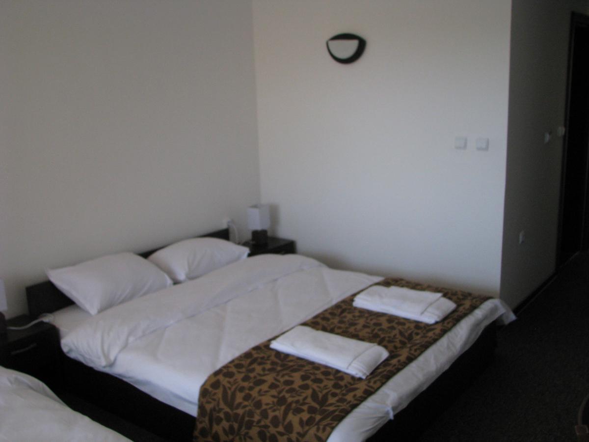 Park Hotel Eagle Stone Koprivştitsa Dış mekan fotoğraf